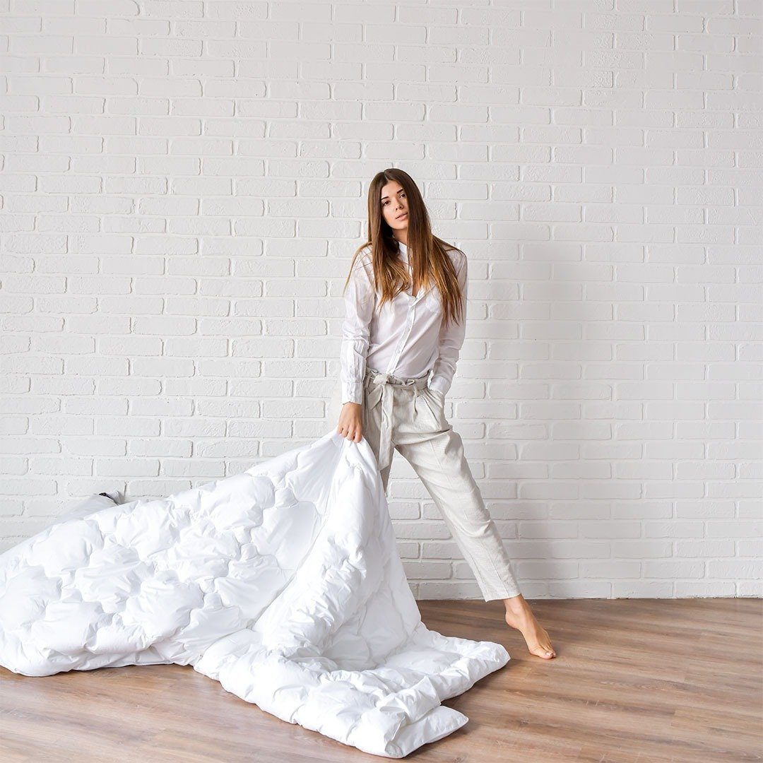 Einziehdecke, SWAN De Luxe Winter 135x200, SEI Design, Füllung: 100% Polyester Mikrofaser, Bezug: 100% Baumwolle, Vegane Alternative zu Daunen