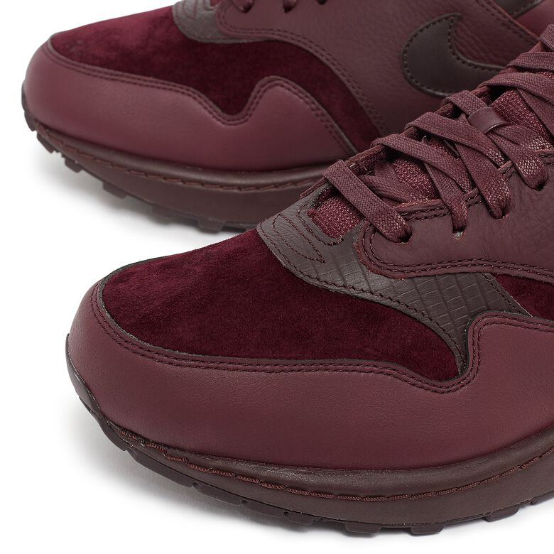 NIKE Wmns Air Max 1 '87 NBHD 