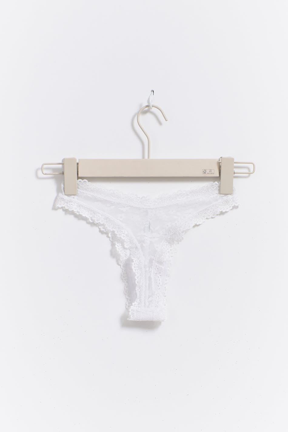 Shaped lace thong