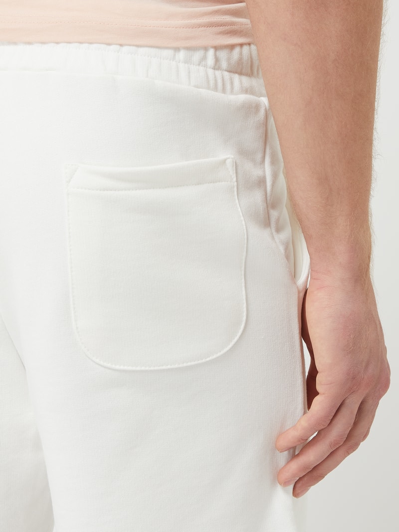 Sweatshorts aus Bio-Baumwolle in offwhite