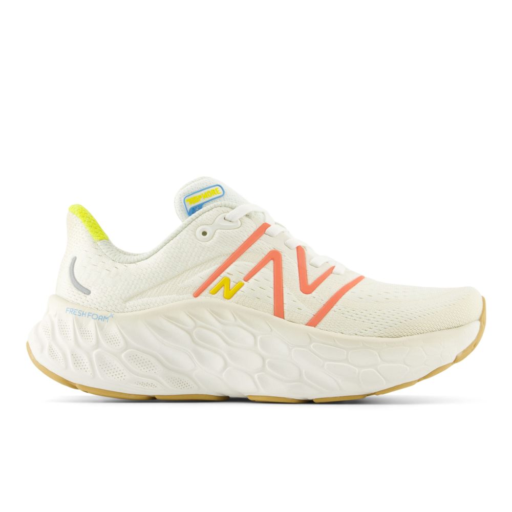 New Balance Fresh Foam X More v4 WMORCF4 / weiss