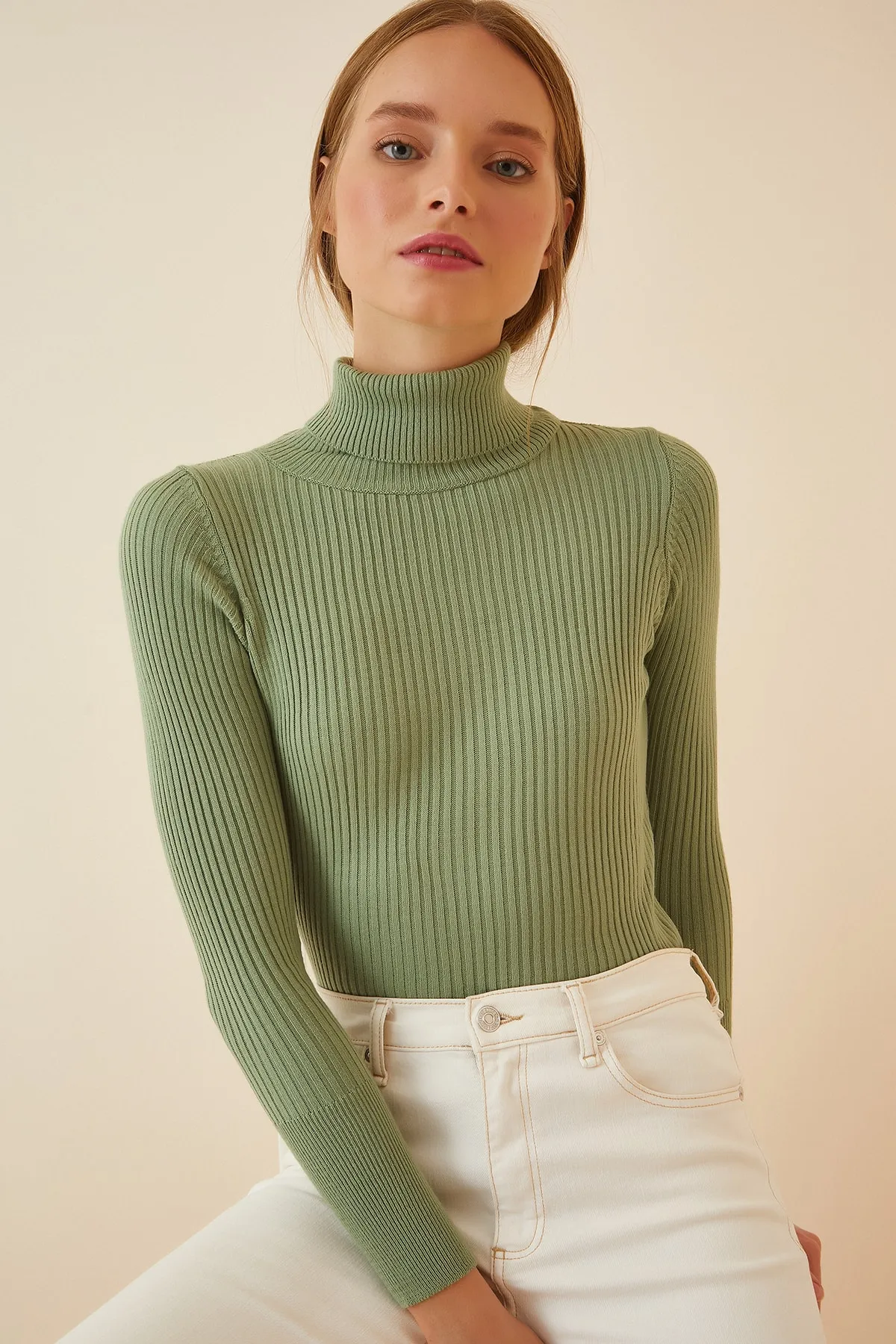 Happiness İstanbul  Grüner High-Rise-Pullover aus geripptem Lycra für Damen DD01007