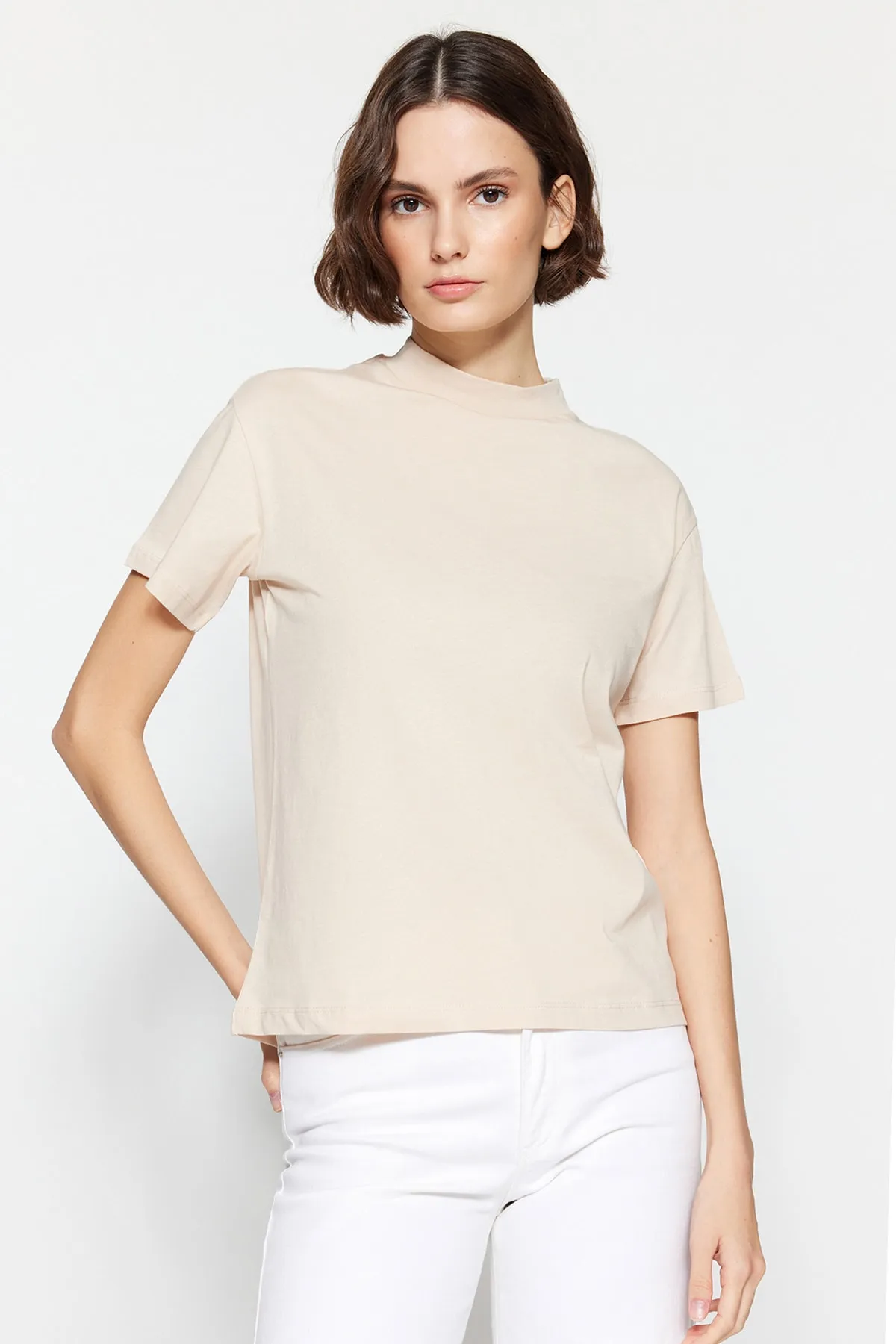 Trendyol Collection  Beige-Nerz, 2er-Pack Basic-Strick-T-Shirts aus 100 % Baumwolle mit hohem Kragen TWOSS20TS1500
