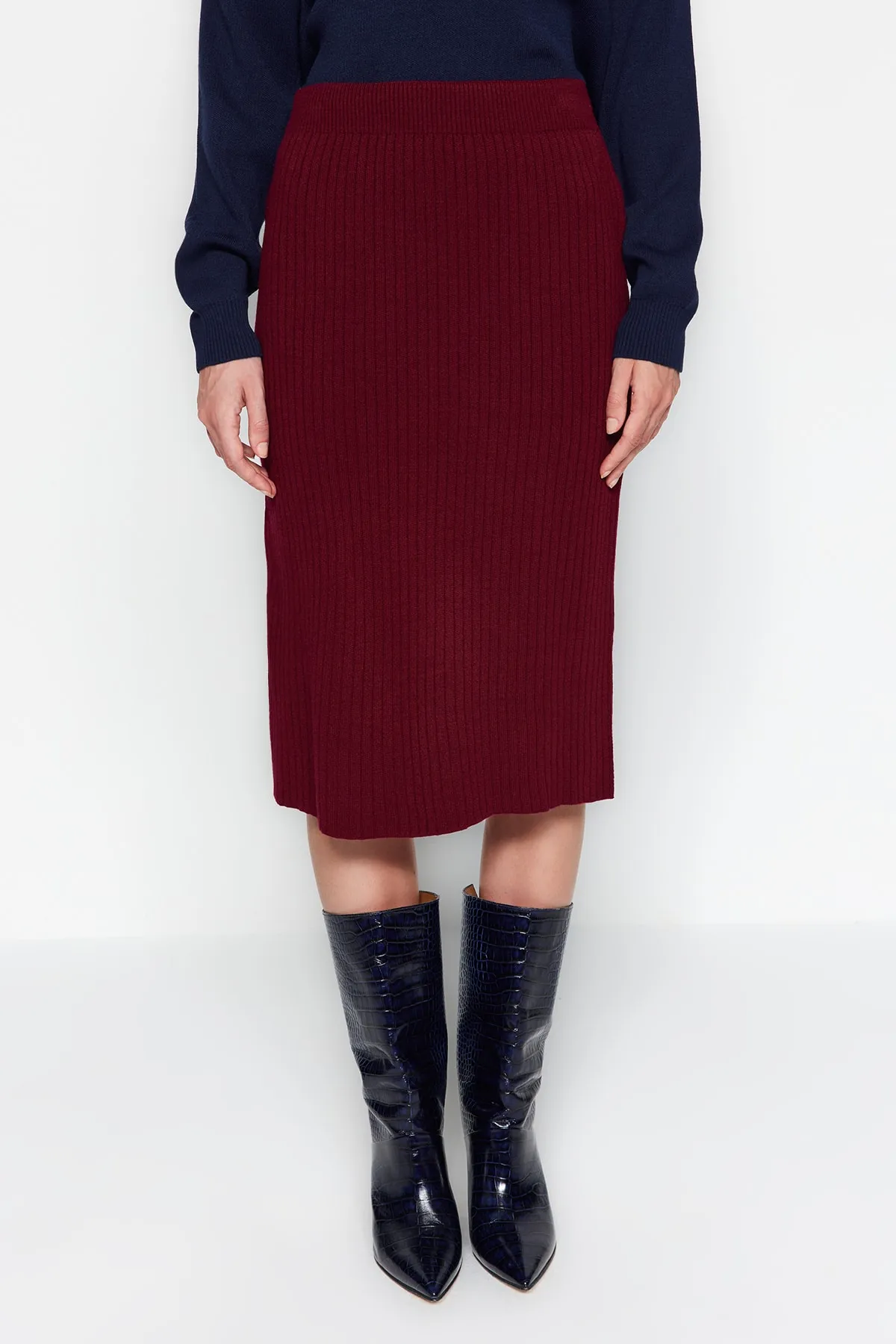 Trendyol Collection  Marineblaues Strickoberteil und -unterteil im weiten Schnitt TWOAW24AU00011