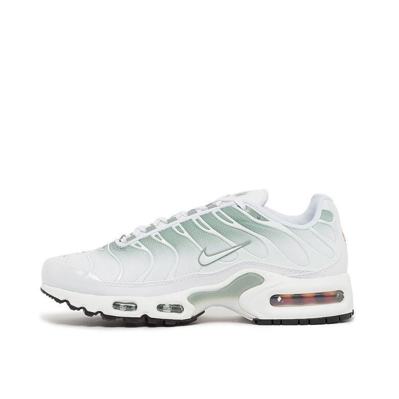 NIKE Wmns Air Max Plus white/white-mica green-black