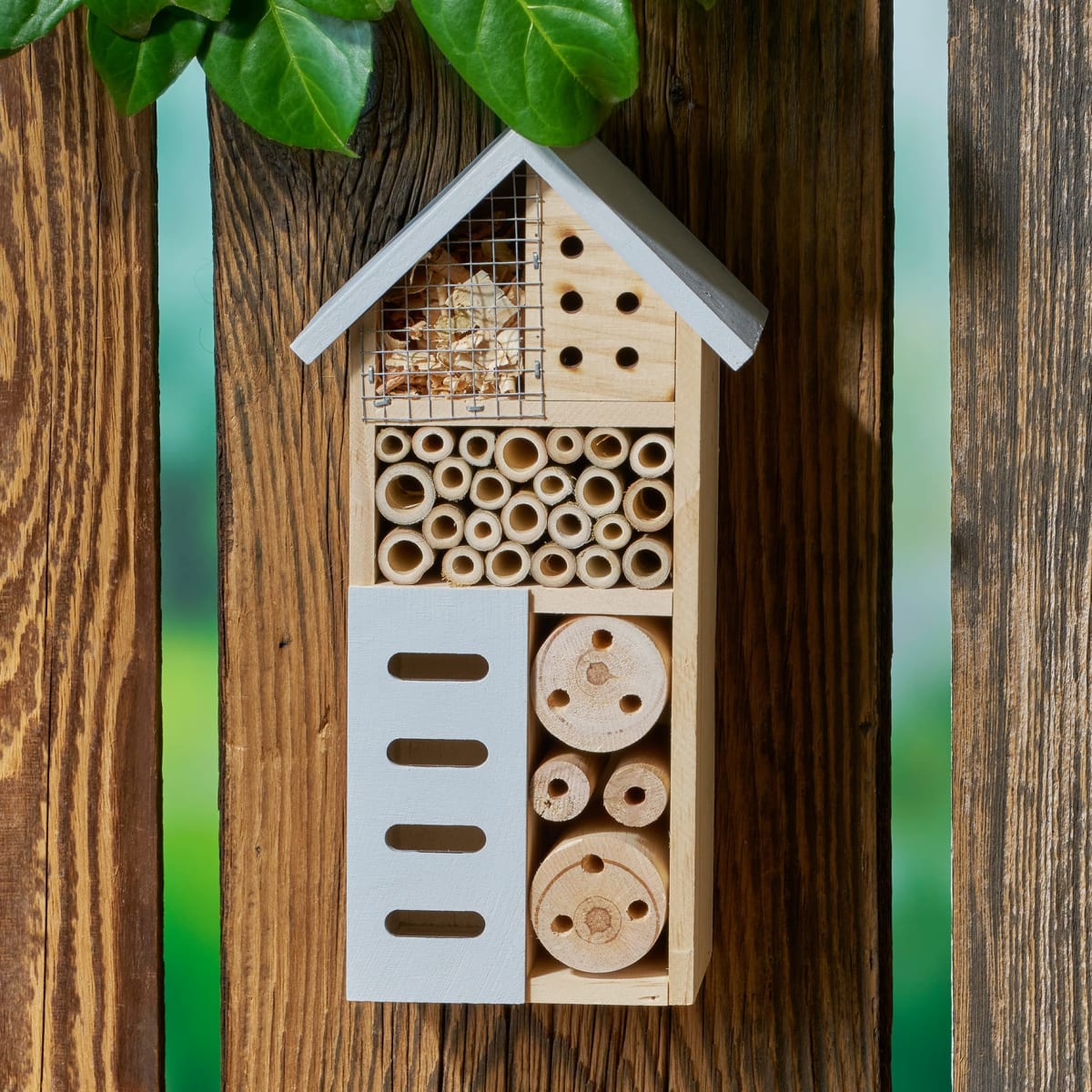 Insektenhotel aus Holz, grau (25,8 cm), 1 St