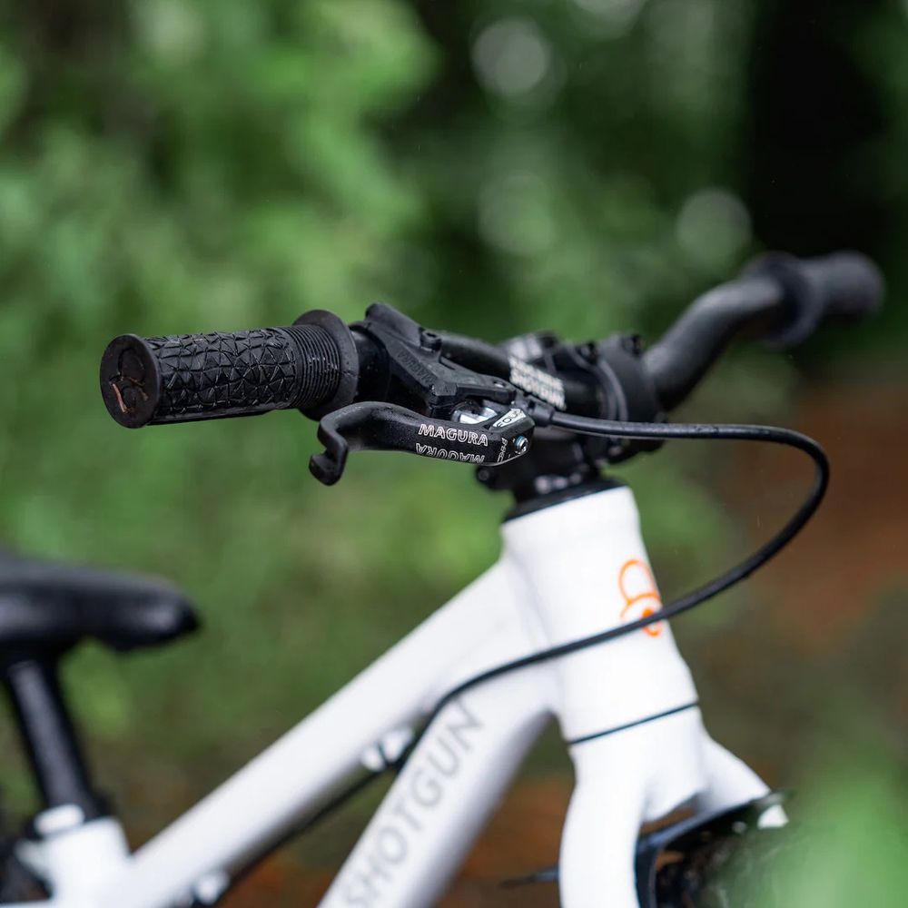 Kids Ride Shotgun  Dirt Hero Magura Laufrad 14