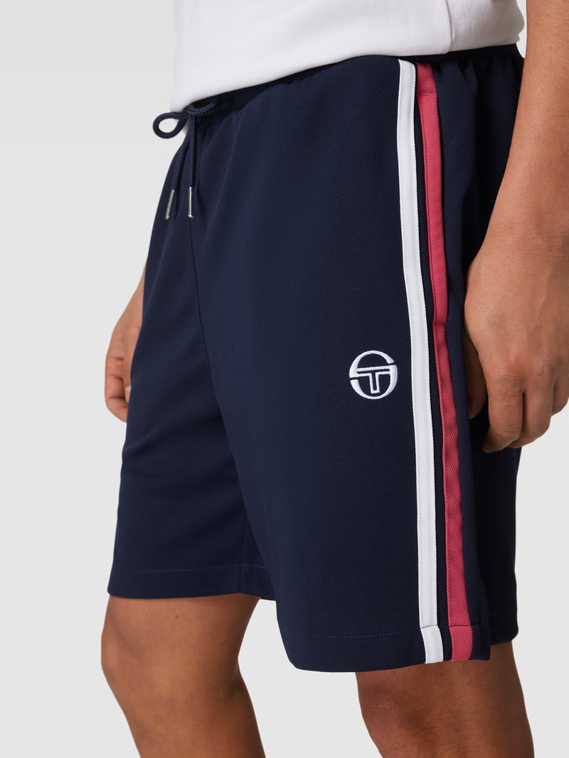 Sweatshorts mit Label-Stitching Modell 'DAMARINDO' in marineblau