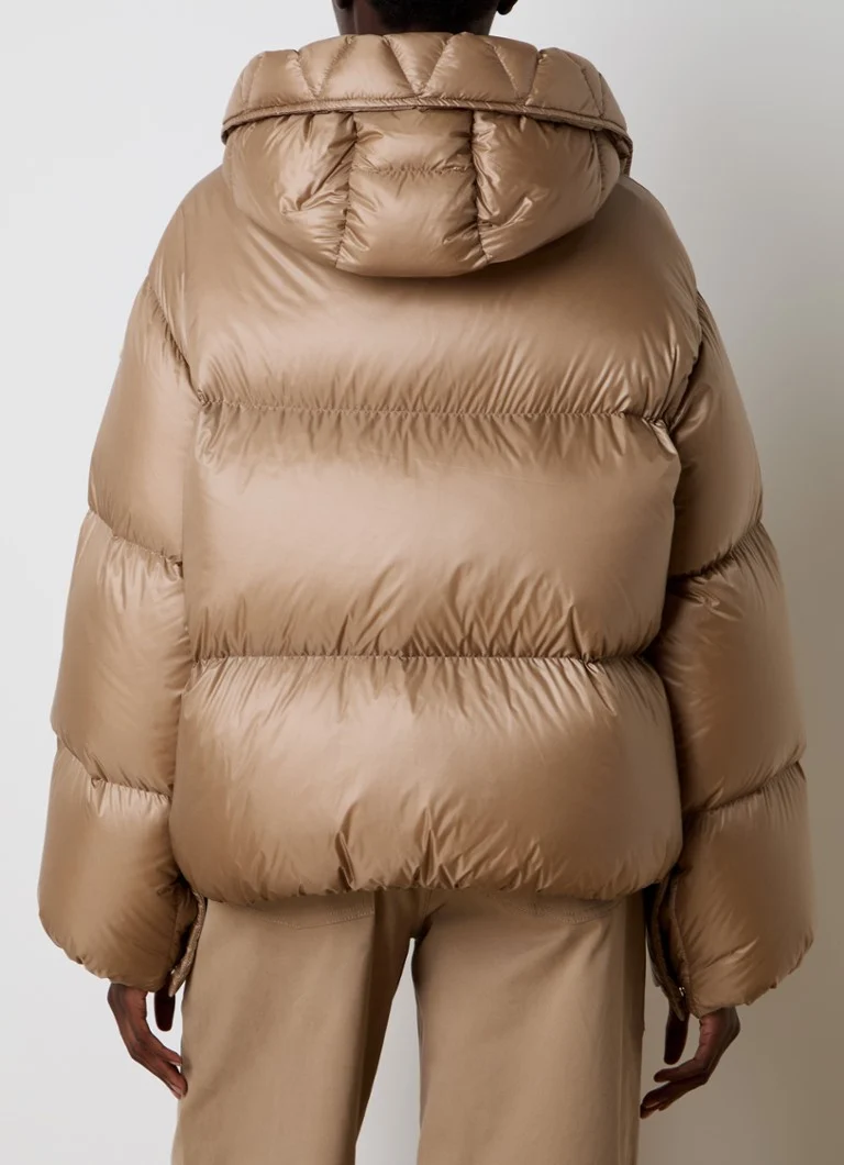 Moncler Borey liela izmēra pūkaina jaka ar dūnu pildījumu