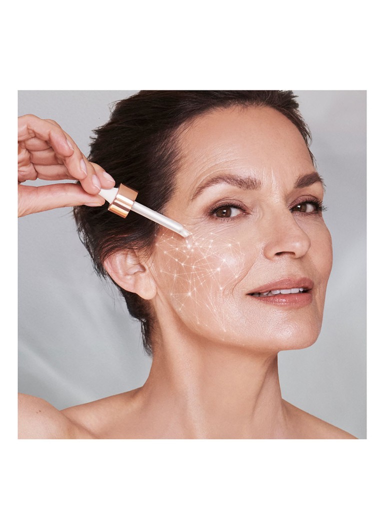 Charlotte Tilbury Charlotte's Magic Serum Crystal Elixir - kasvoseerumi