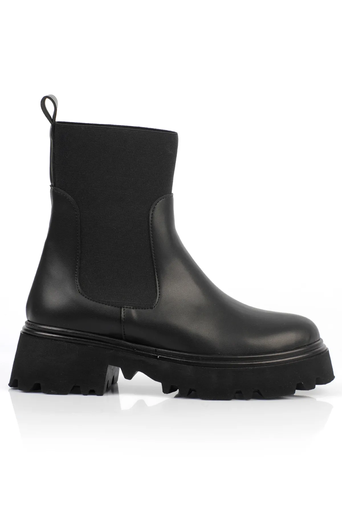 Capone Outfitters  Damenstiefel mit runder Zehenpartie und elastischer Trak-Sohle