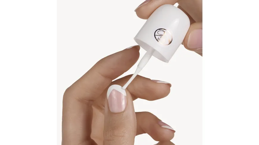 essence French Manicure Tip Painter 8 ml weiß