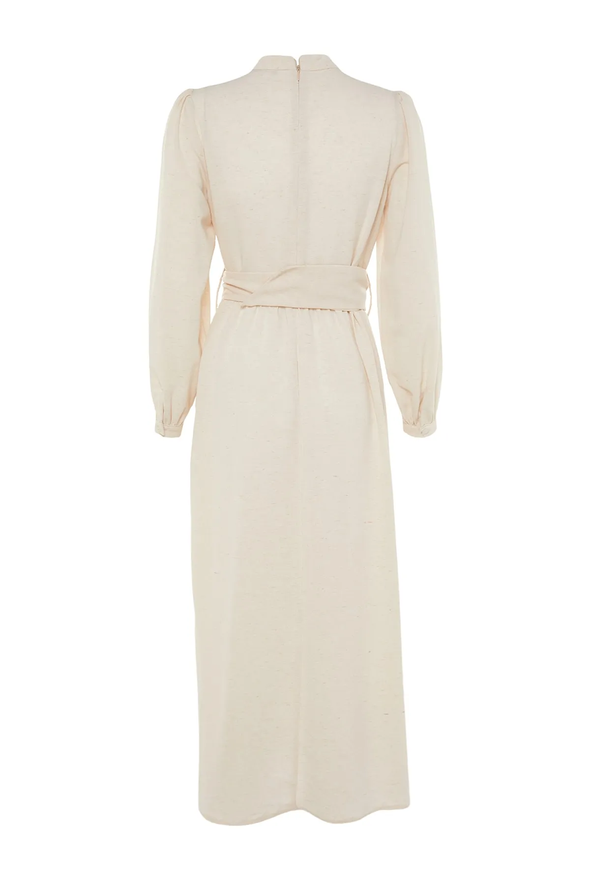Trendyol Modest  Ecrufarbenes, gewebtes Kleid in Leinenoptik mit Gürtel und Stehkragen TCTSS23EB00018