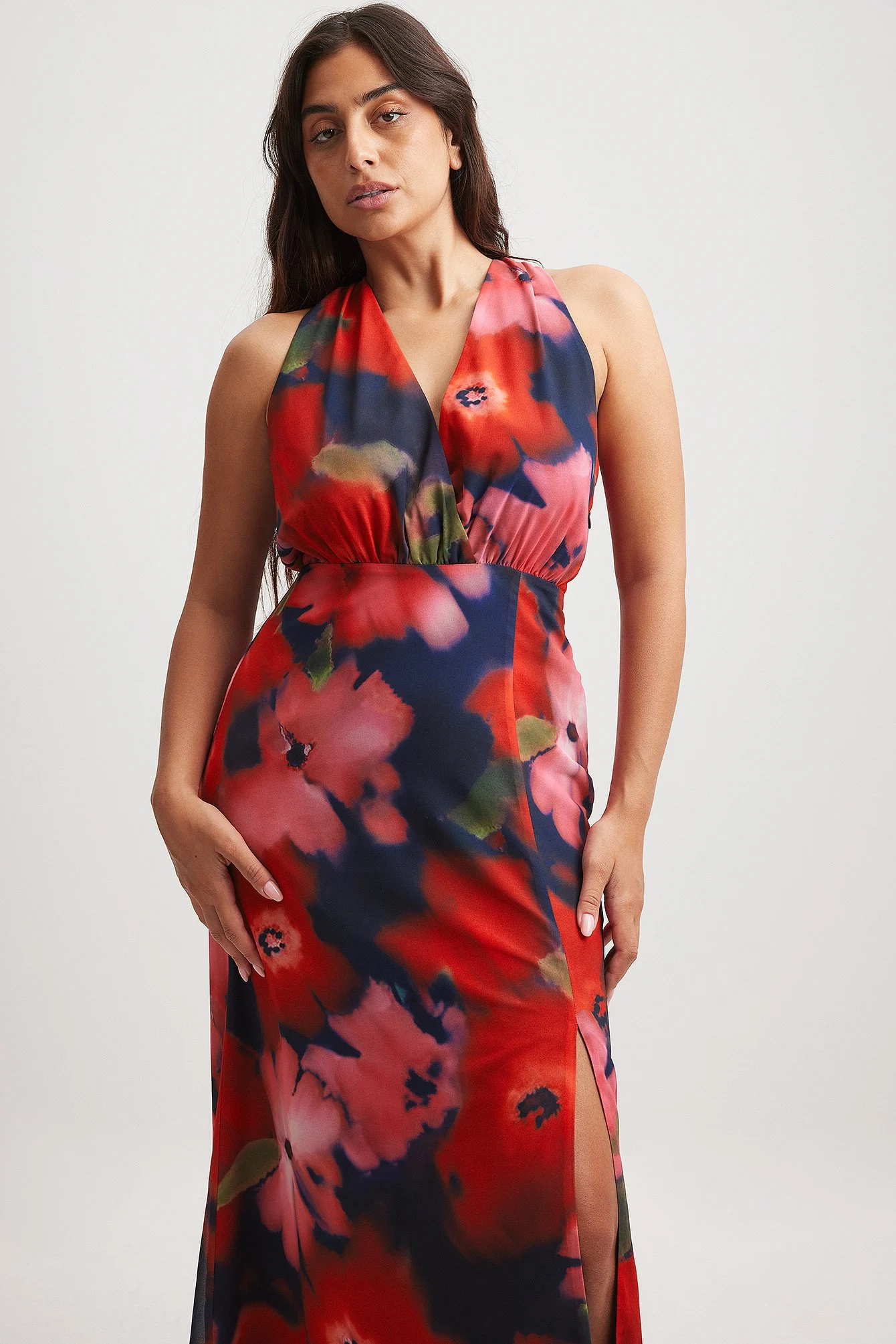 Maxi-Wickelkleid mit V-Ausschnitt