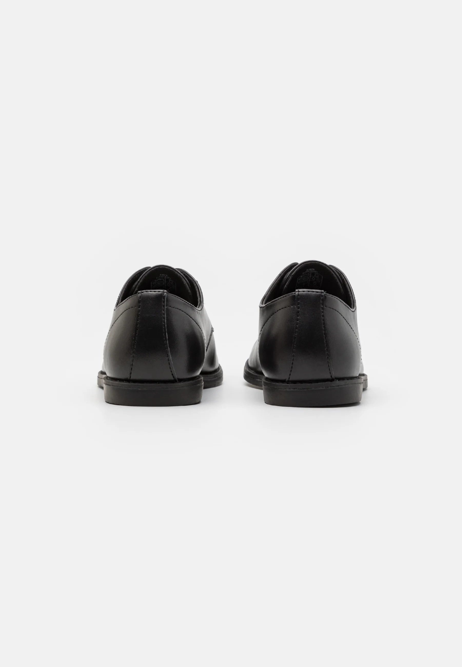 Zapatos con cordones elegantes Zign