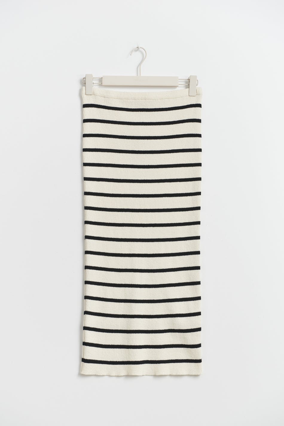Knitted skirt