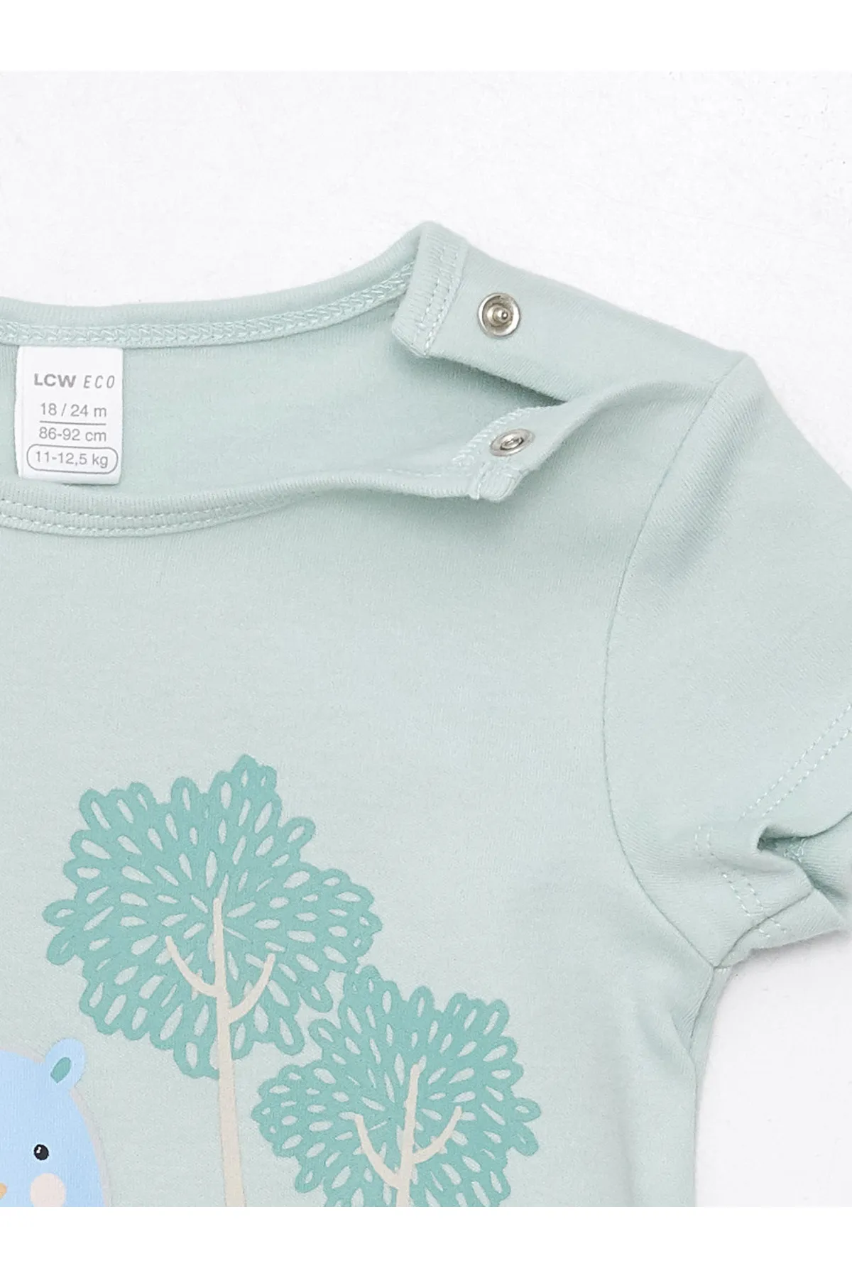 LC Waikiki  Kurzarm-Overall für Jungen aus bedruckter Baumwolle mit Rundhalsausschnitt