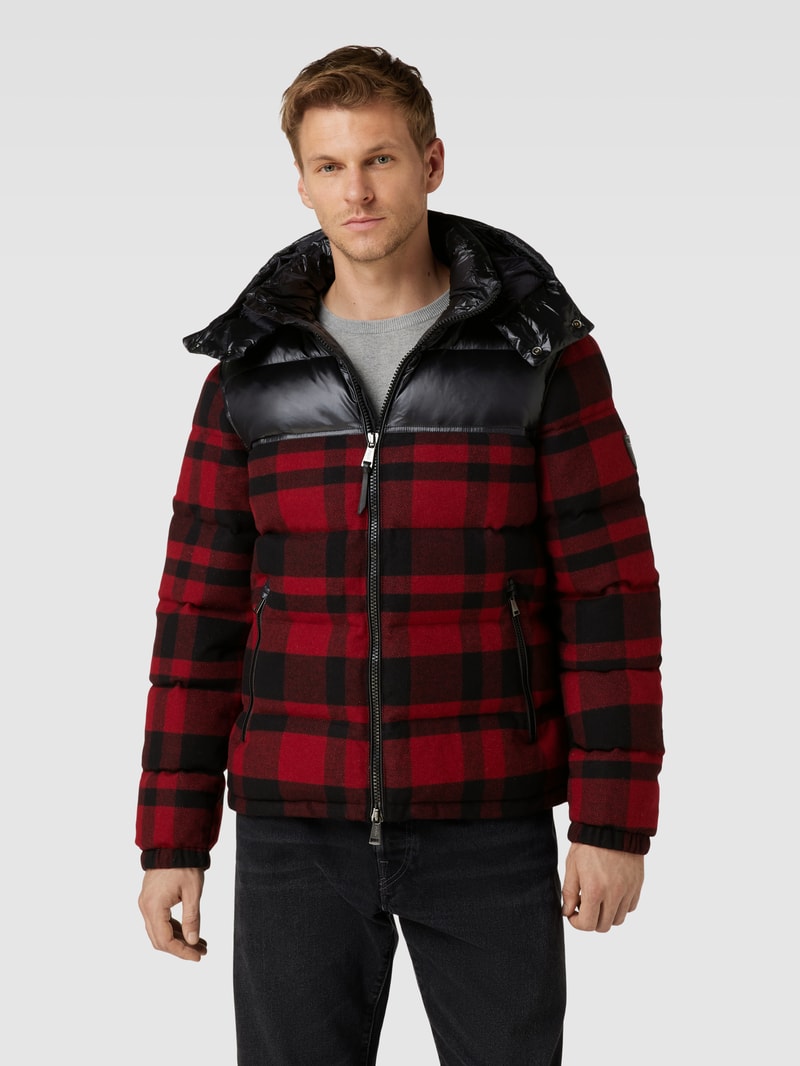 Steppjacke mit Zweiwege-Reißverschluss Modell 'FLINT' in schwarz