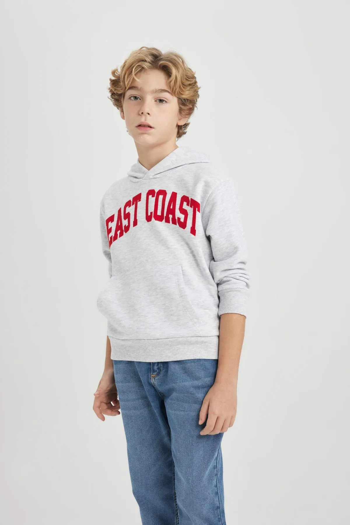 DeFacto  Dickes Sweatshirt mit Kapuze und Aufdruck für Jungen B8986a823cw
