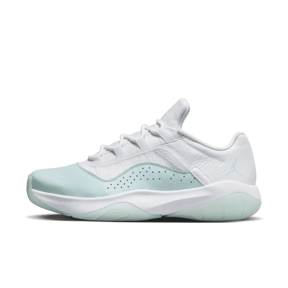 NIKE JORDAN Air 11 Low Jordan CMFT DV2629-100 / weiss