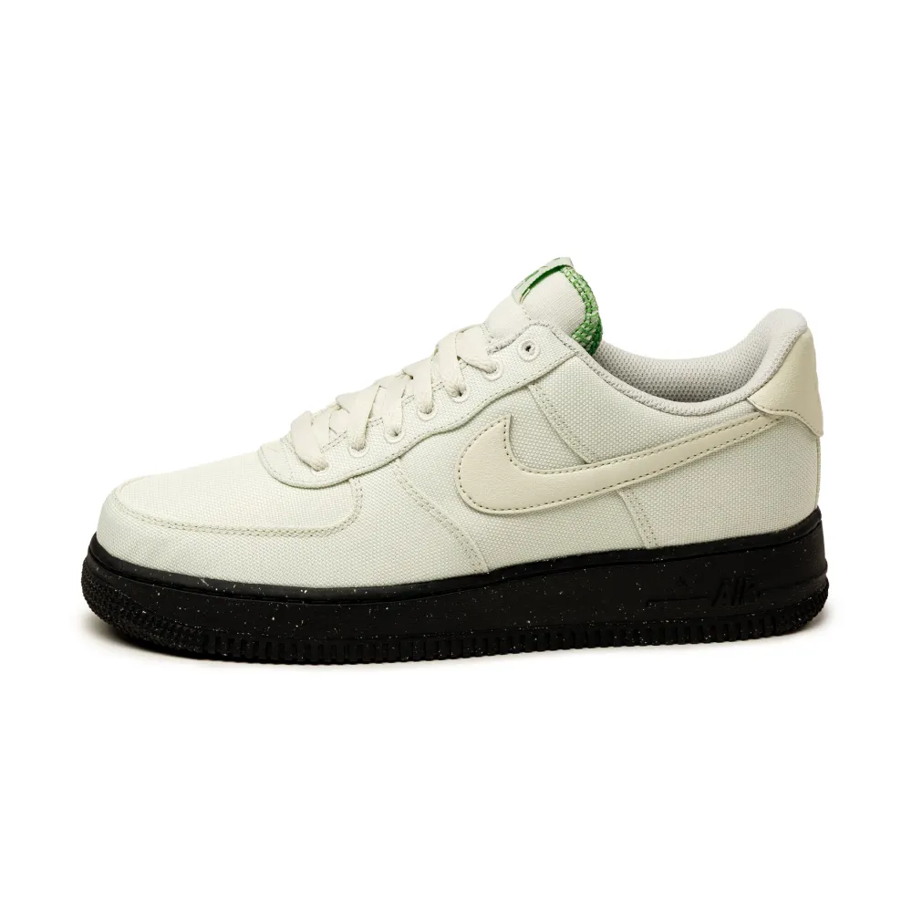 Nike Air Force 1 07 FJ4160-002 / grün