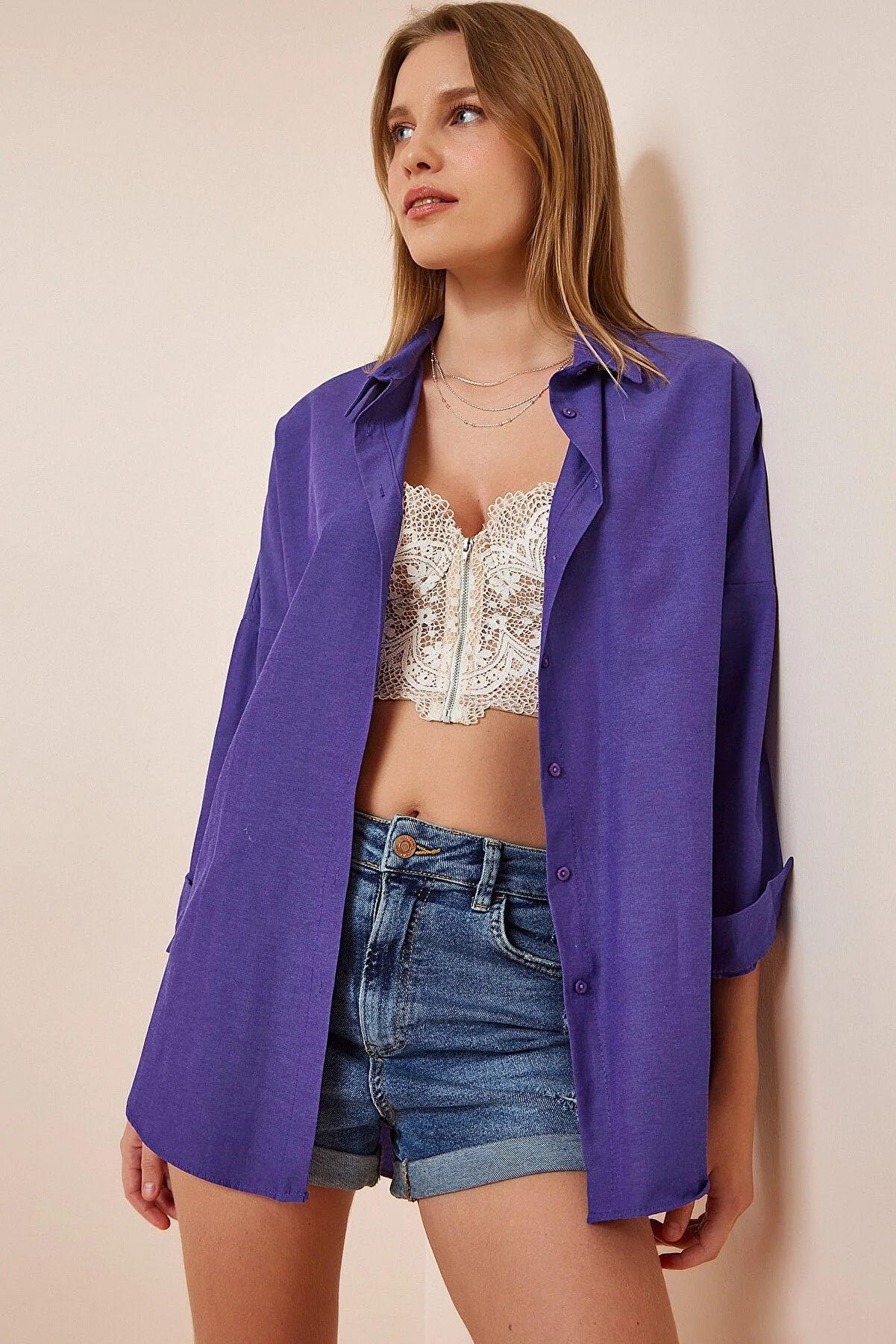 Happiness İstanbul  Lila Oversize-Lang-Basic-Shirt für Damen DD00842