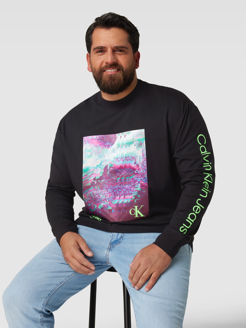 PLUS SIZE Longsleeve mit Motiv-Print in schwarz