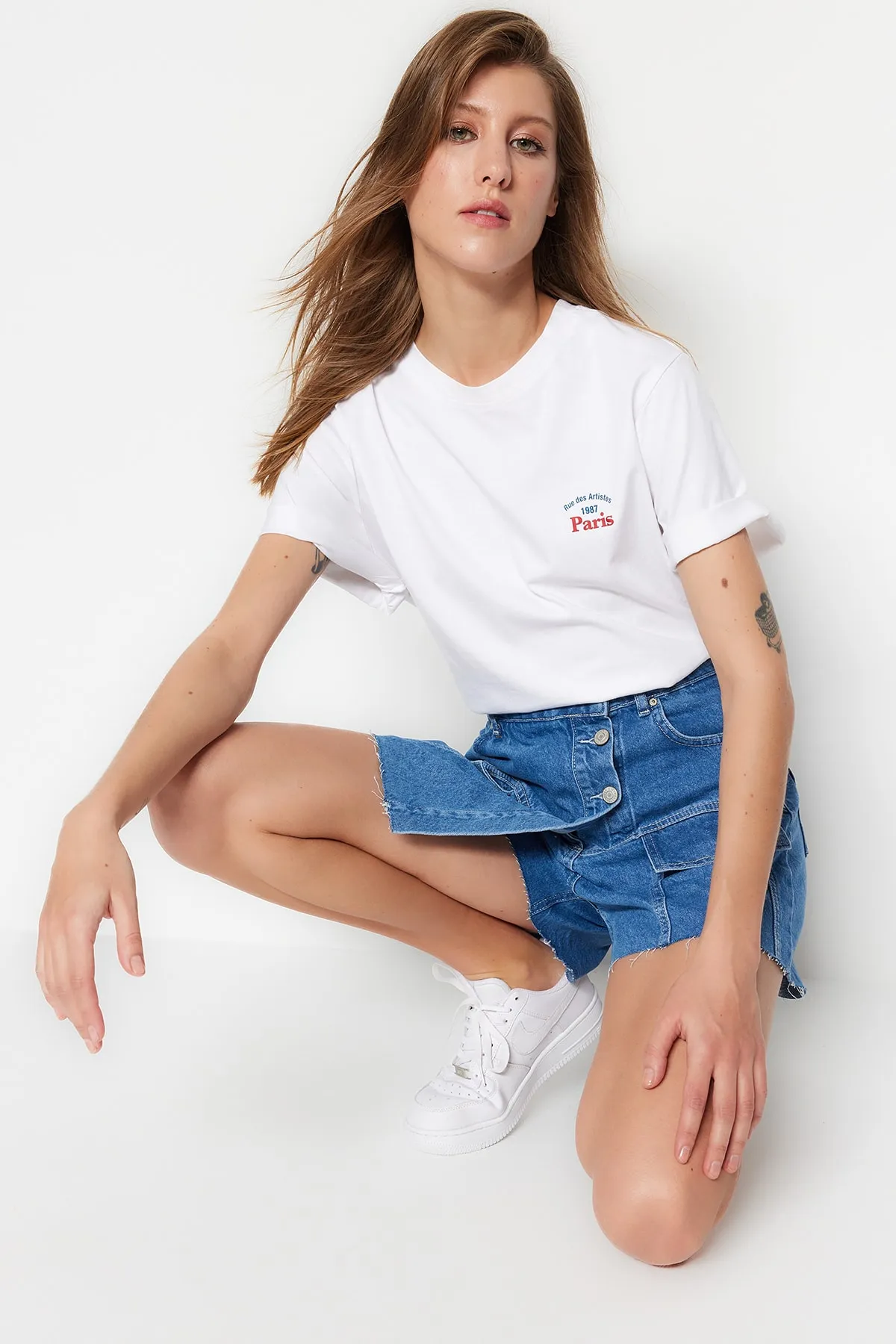 Trendyol Collection  Dunkelblauer Jeans-Shorts-Rock mit Cargo-Tasche TWOSS23SR00093