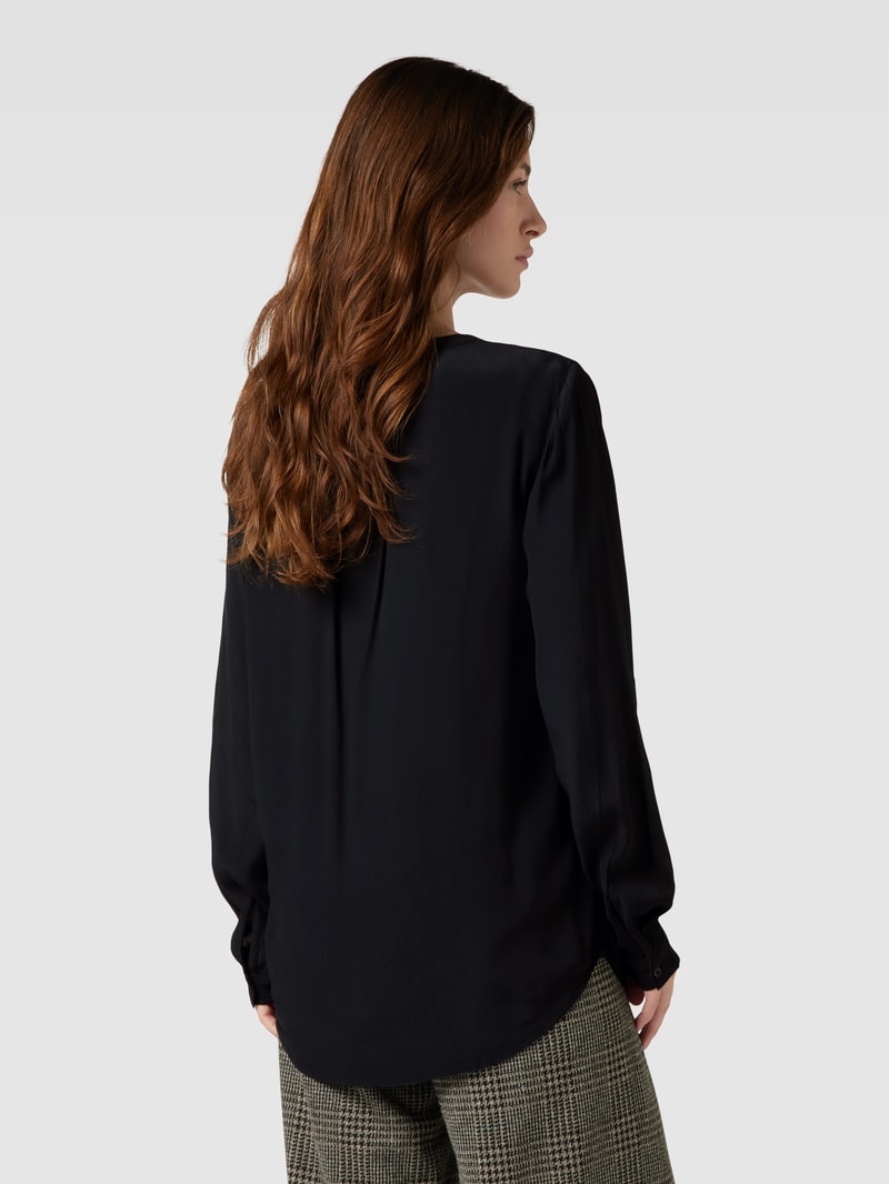 Bluse mit V-Ausschnitt in schwarz