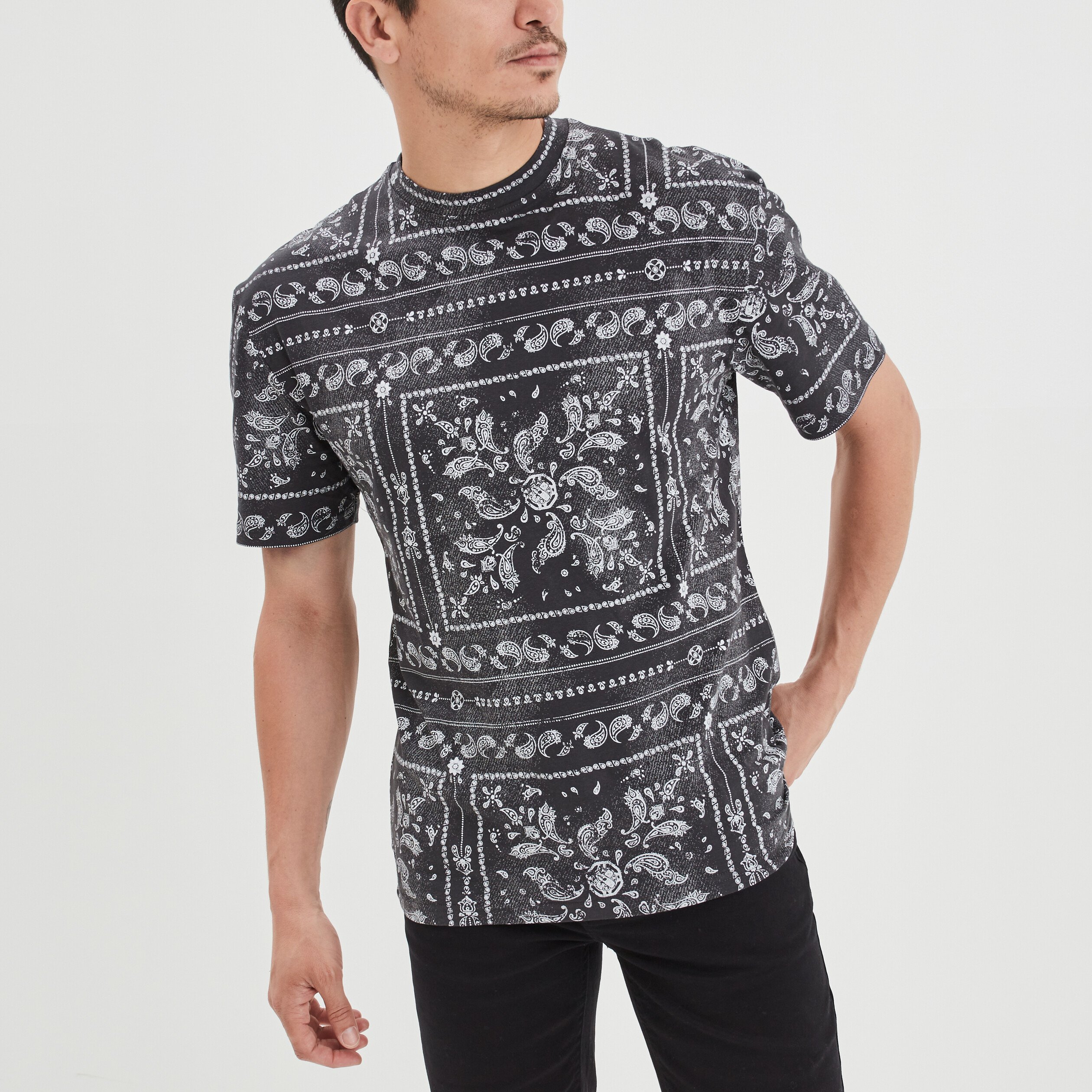 T-shirt oversize manches courtes Liberto noir homme | La Halle