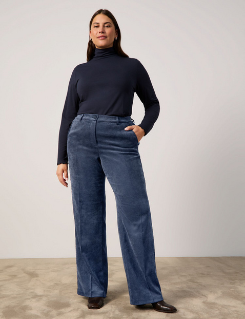 Feine Cordhose mit weitem Bein Carlotta