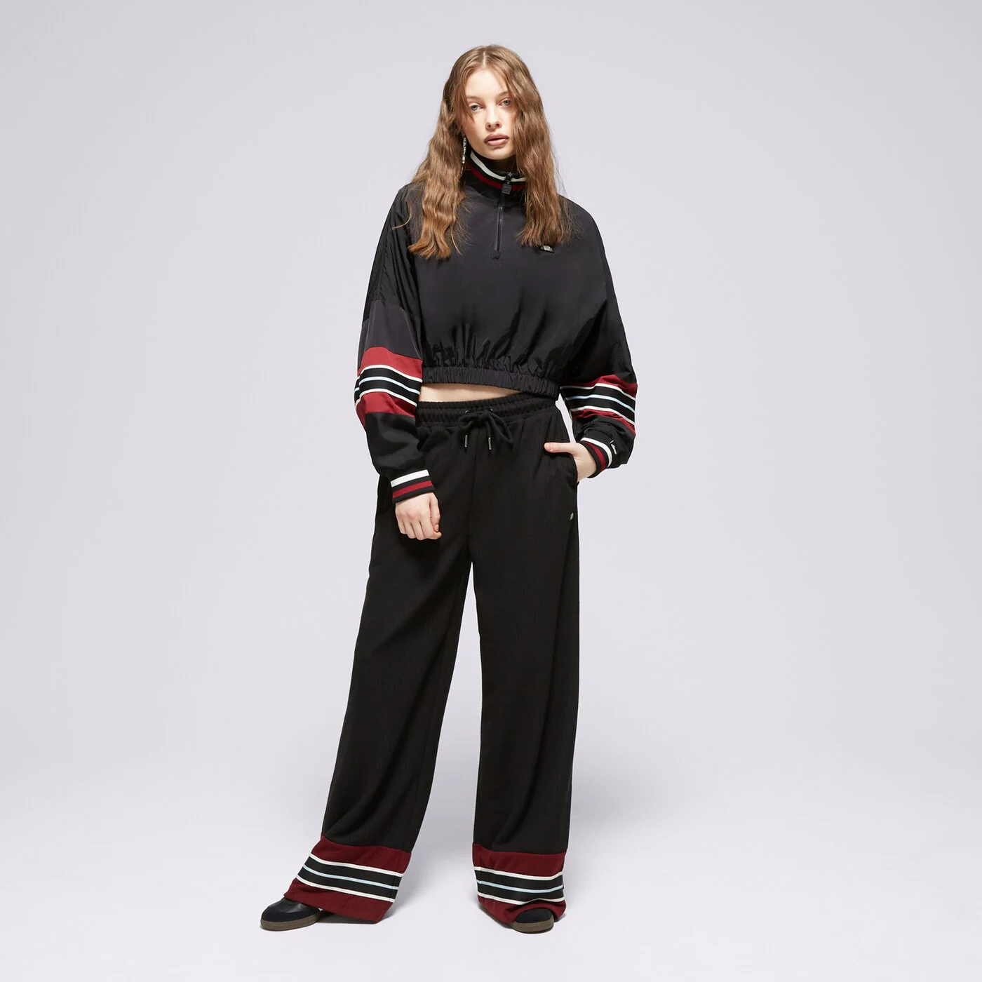 ELLESSE SWEATSHIRT MIT REIßVERSCHLUSS   TAMMY CROP TRACK TOP Schwarz
