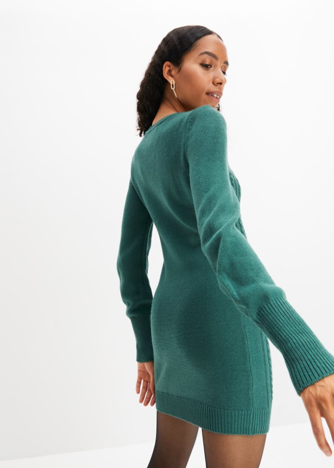 Kurzes Strickkleid mit Cable Knit und Cut-Out