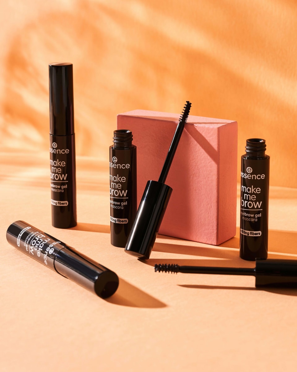 Brow Mascara Make Me Brow 06 Ebony Brows, 3,8 ml