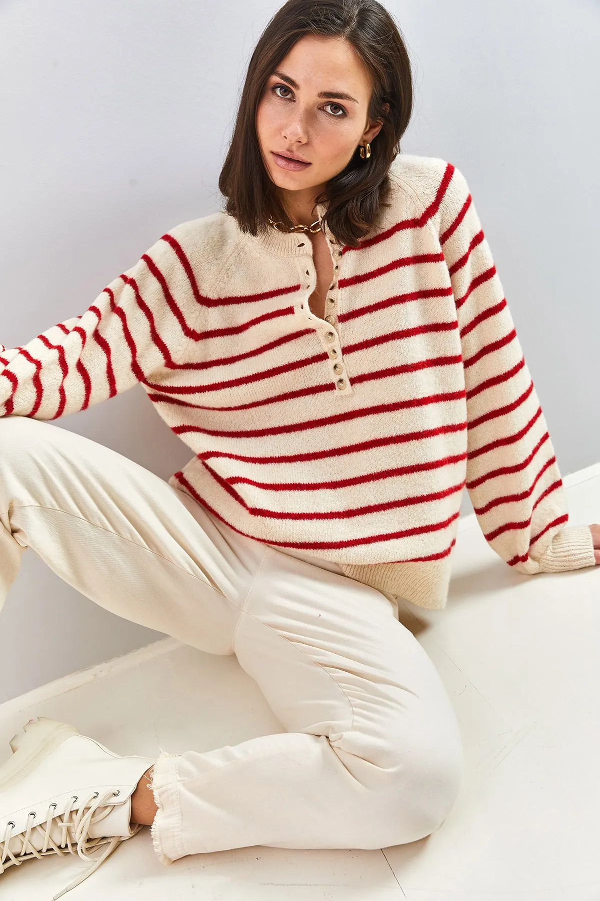 Bianco Lucci  Gestreifter Strickpullover mit Rollkragen und geknöpftem Kragen für Damen