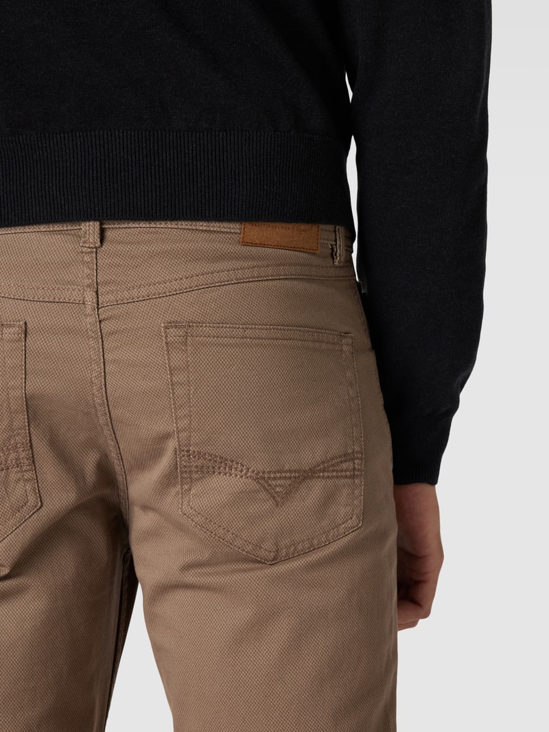 Stoffhose mit Strukturmuster in hellbraun