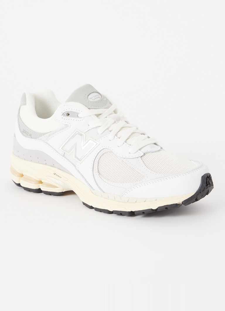 New Balance 2002R -verkkokankaiset lenkkarit nahkayksityiskohdilla