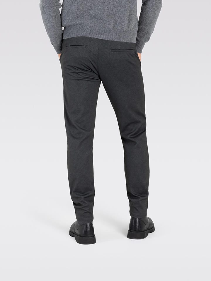 MAC Chino 