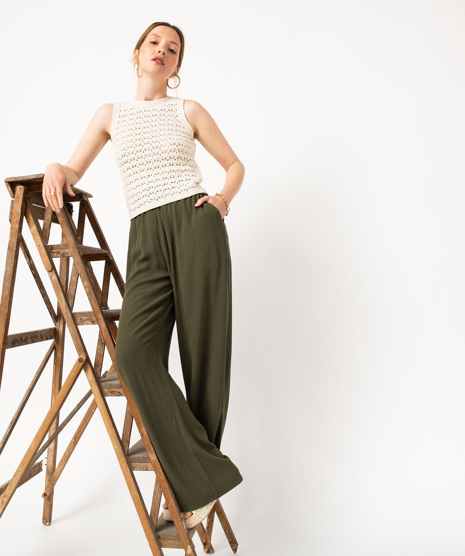 Pantalon en maille fluide aspect crêpe femme kaki | GEMO