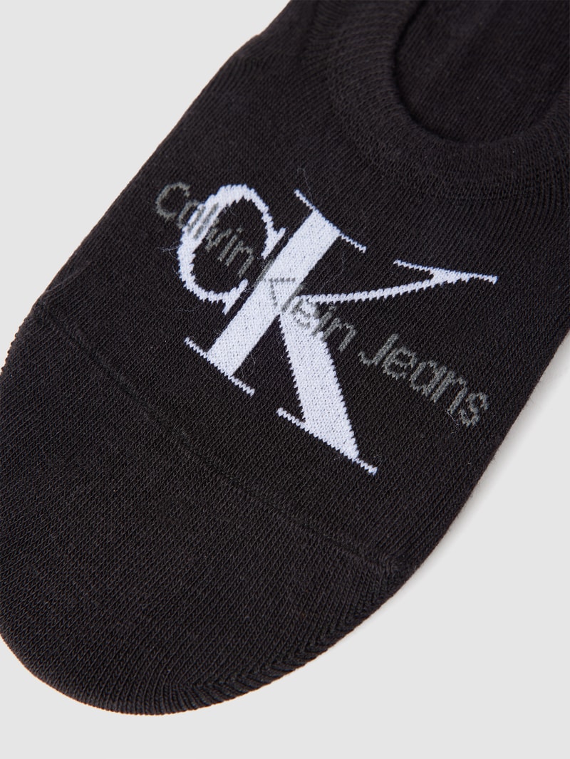 Sneakersocken mit Label-Prägung in black