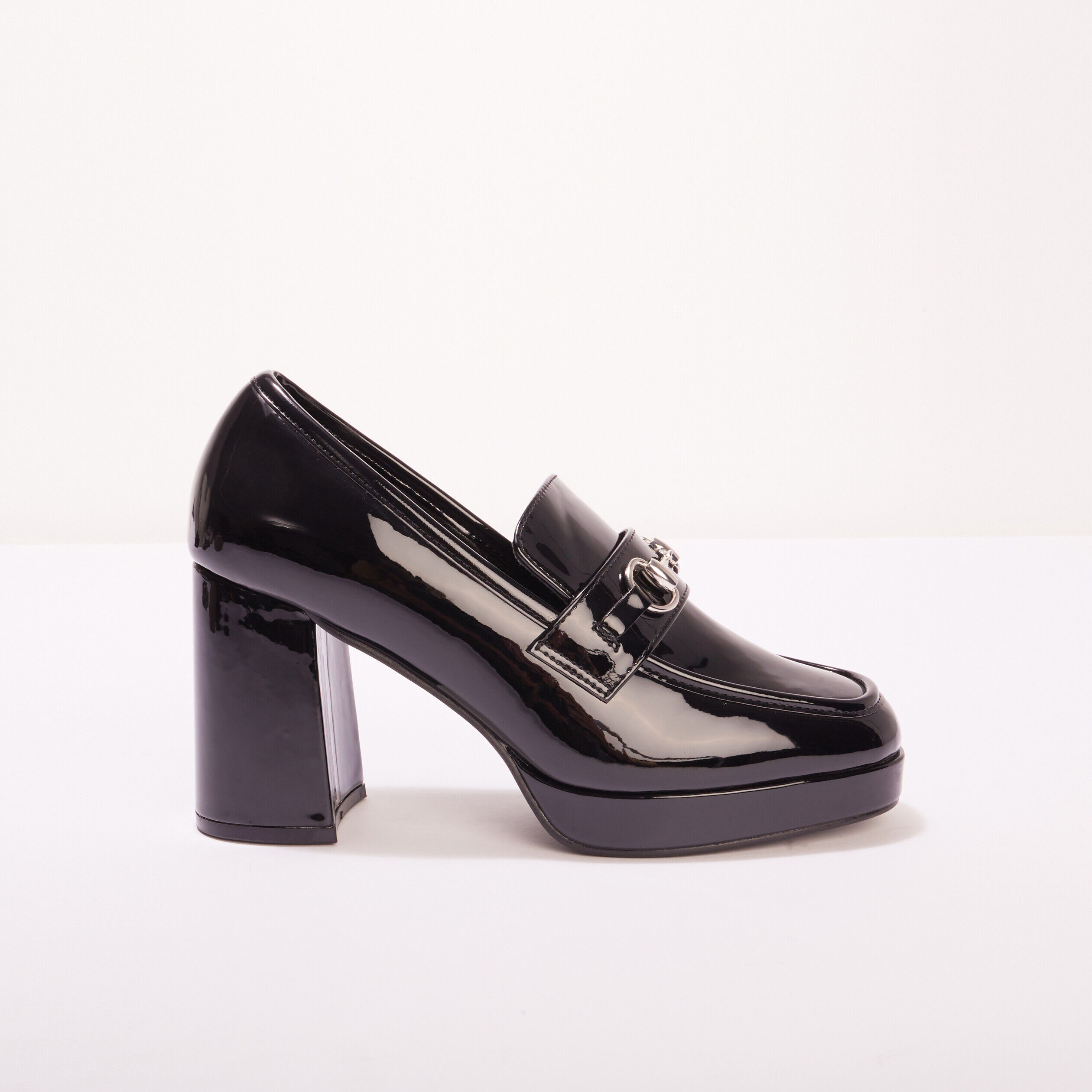 Mocassins vernis à talons noir femme | Cache Cache