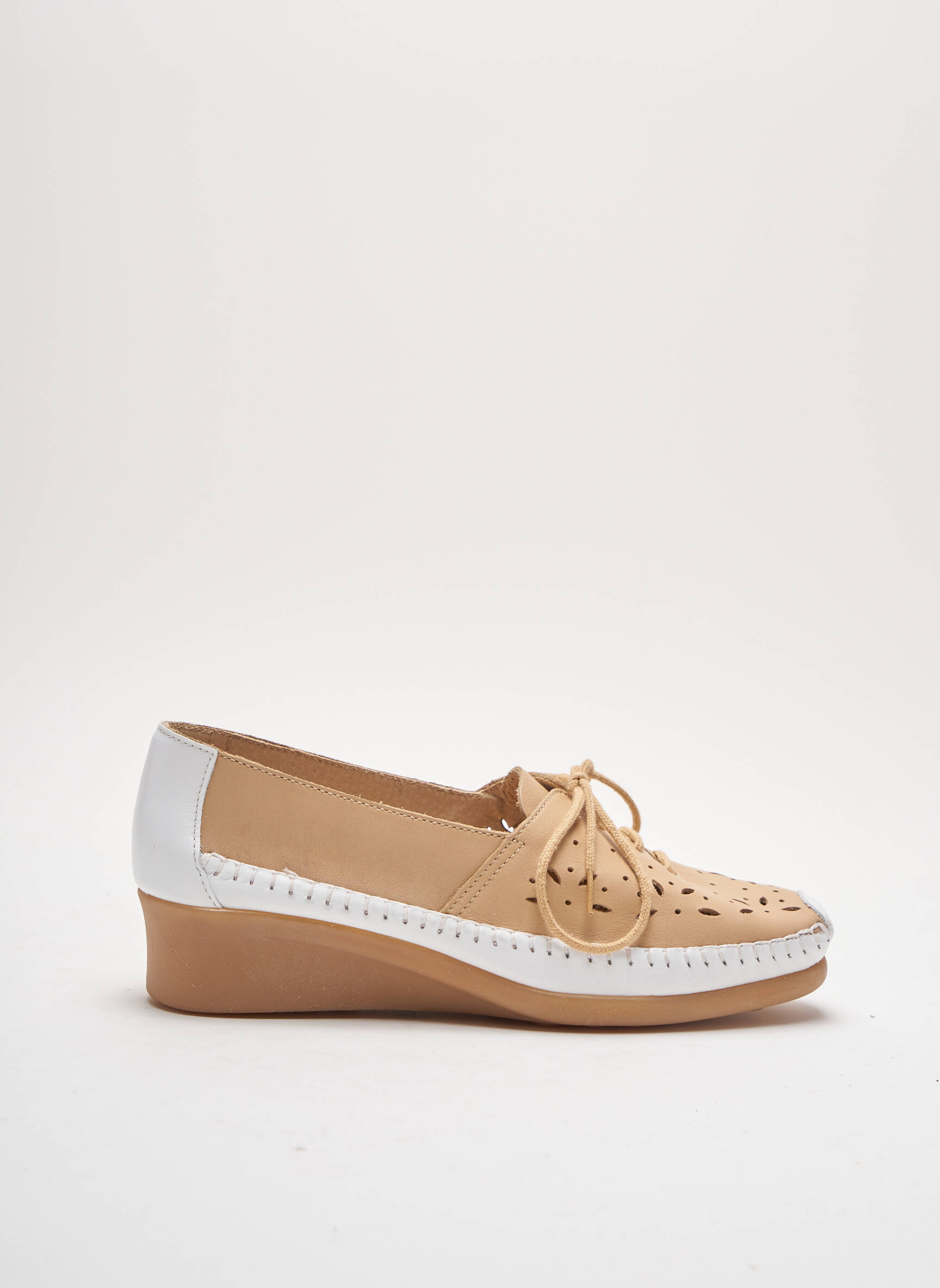 Hirica Derby Femme couleur beige
