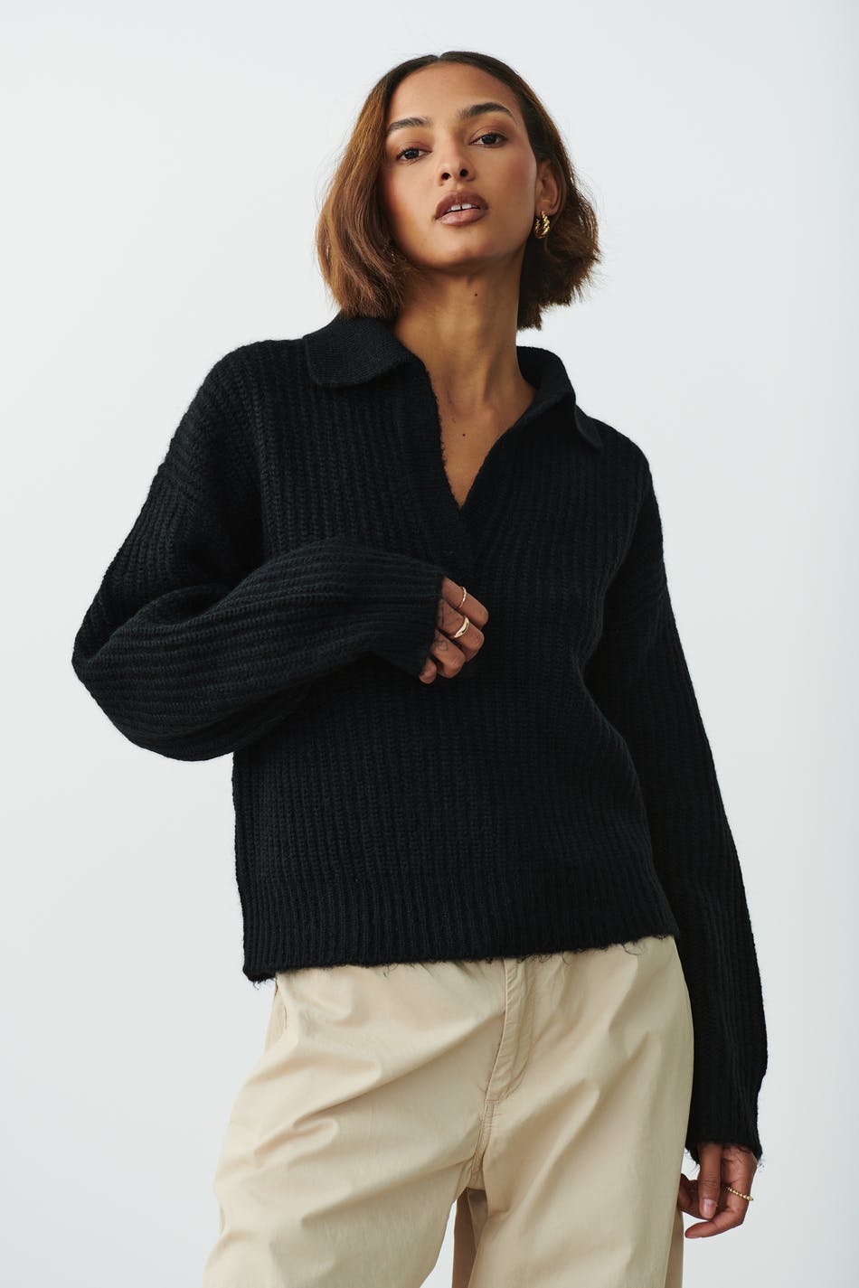 Collar knitted sweater