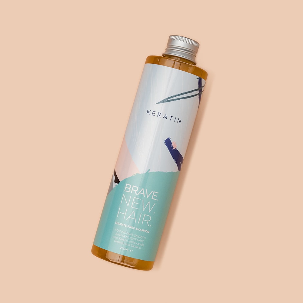 brave new hair Keratin Shampooing pour cheveux lisses et plus résistants instantanément.