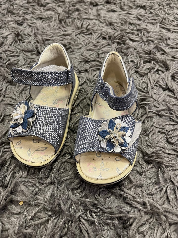 Primigi Leder-Halbsandalen in Dunkelblau/ Silber günstig kaufen 24