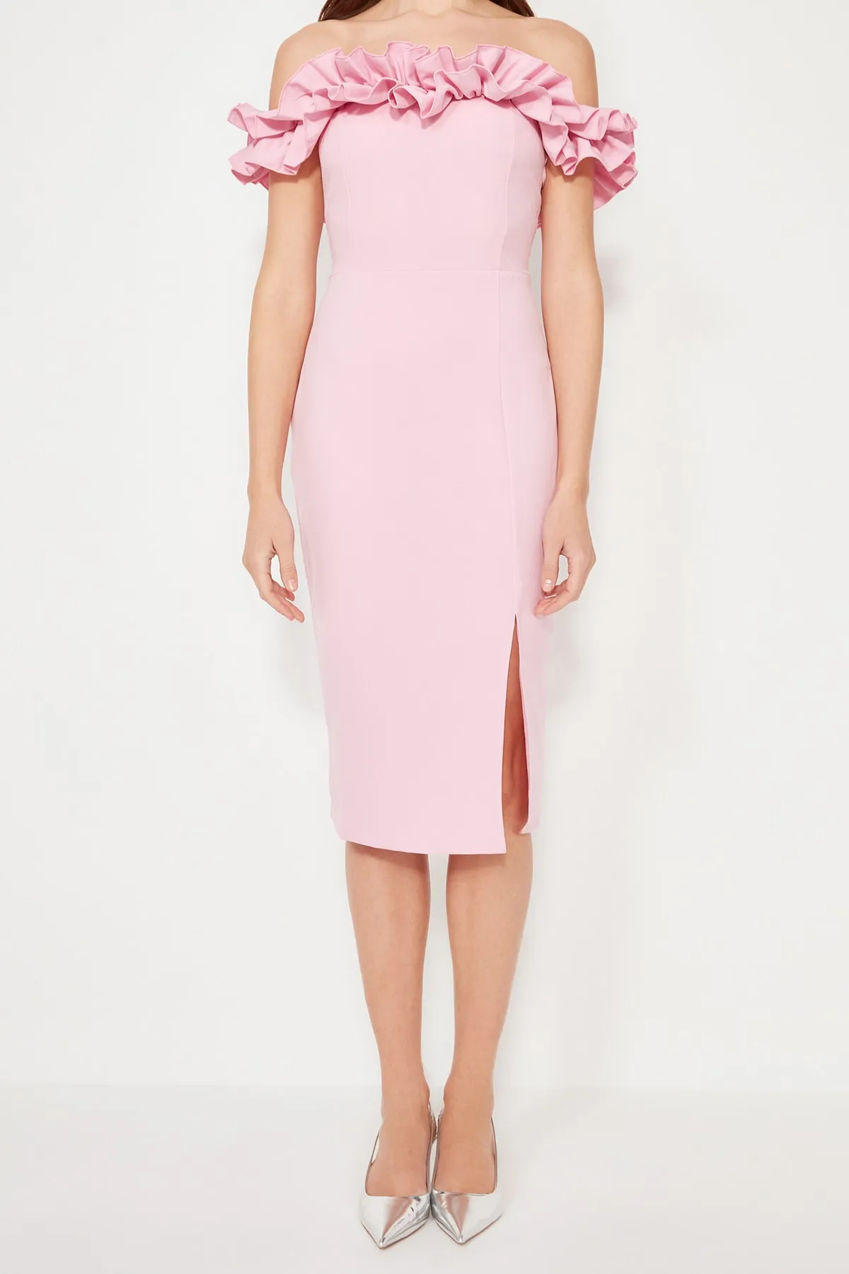 Trendyol Collection  Abendkleid mit rosa-lila Kragen und Ausschnitt TPRSS21EL1515
