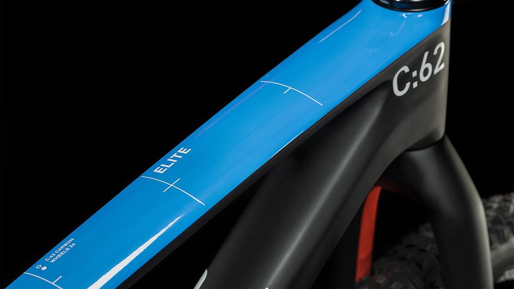Cube Elite 240 C:62 Pro carbon´n´blue´n´red kaufen | Bike-Discount