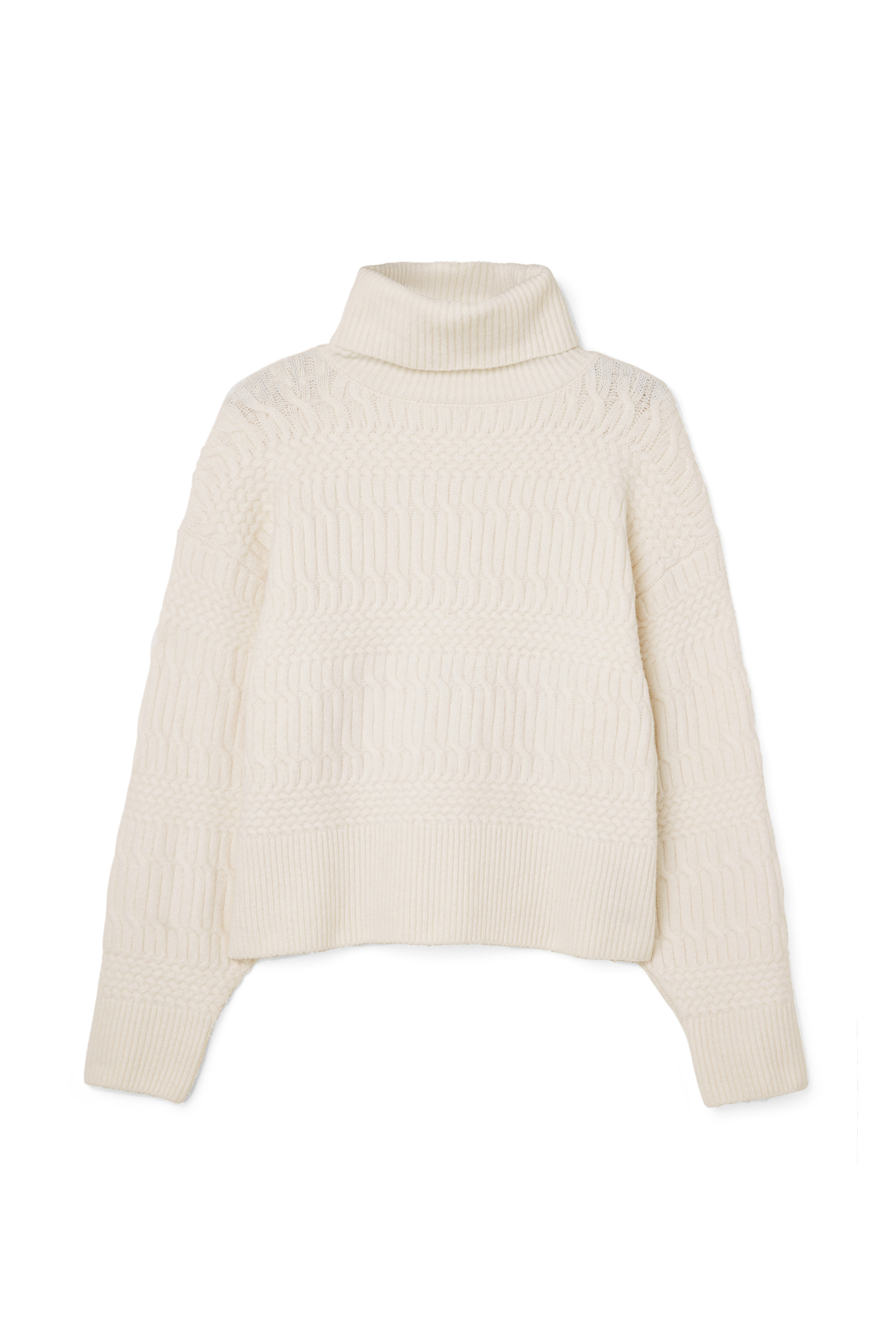 Hochgeschlossener Strickpullover mit Zopfmuster