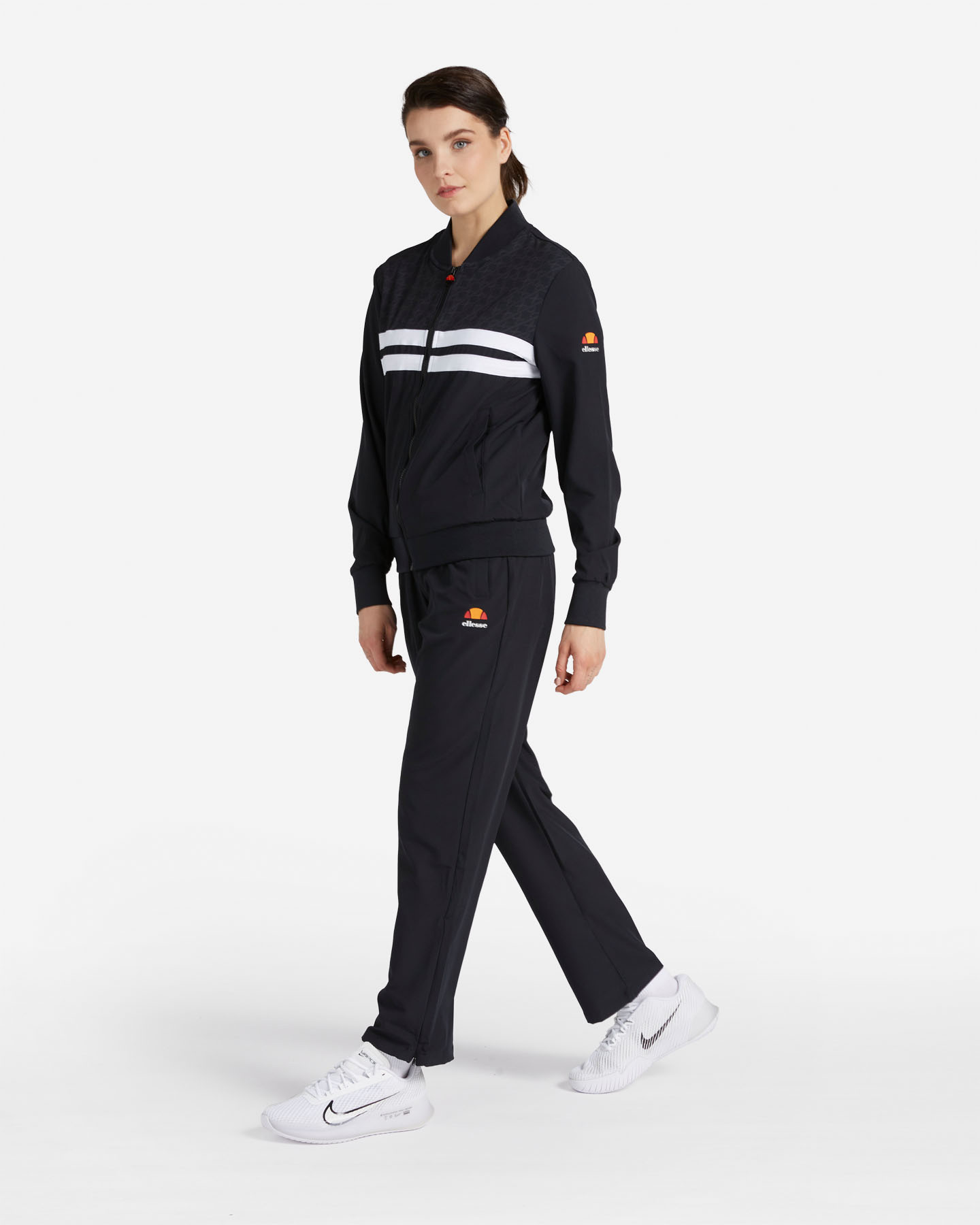 Teniska jakna Ellesse Chain Logo W ETW010S24-050