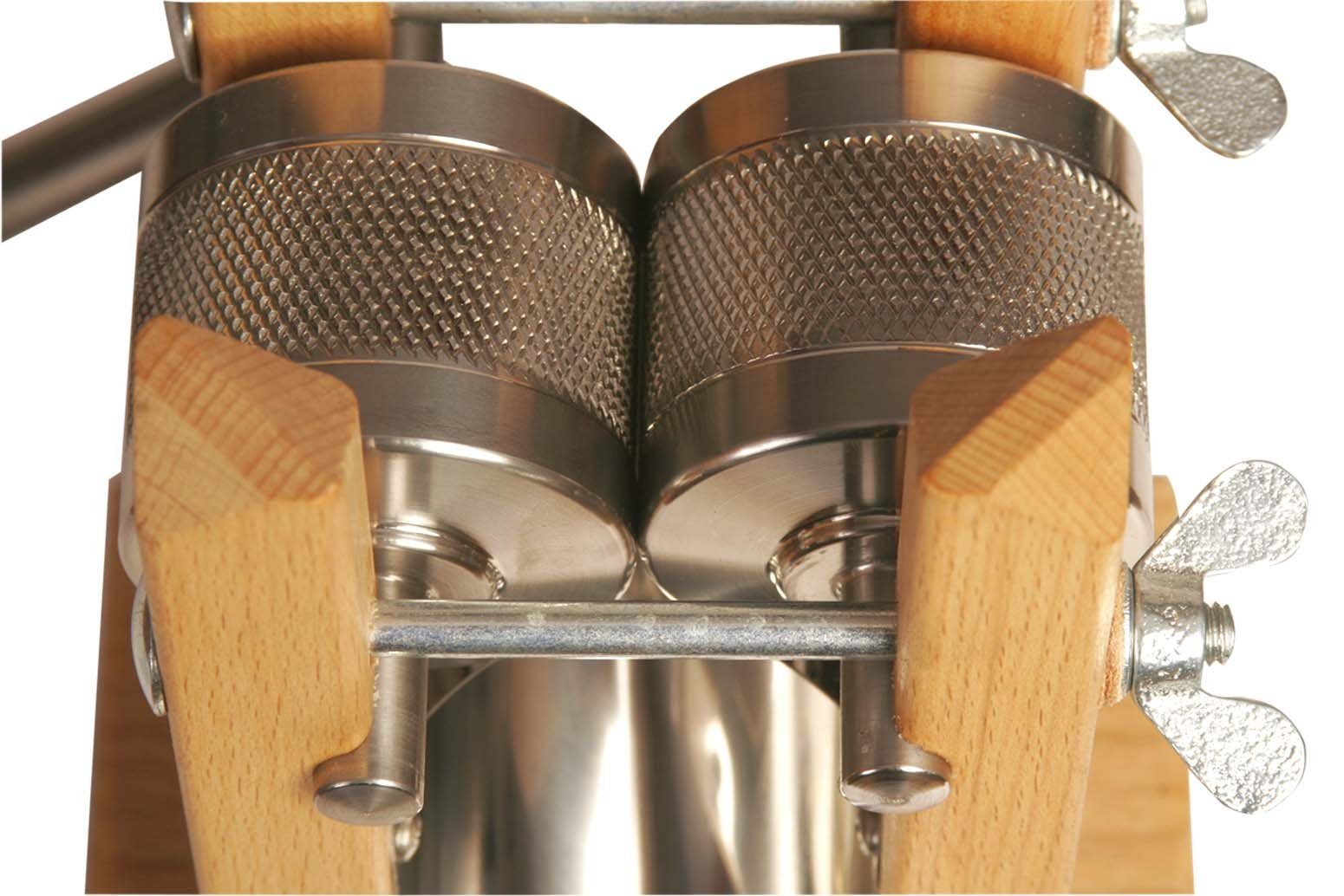 Eschenfelder Getreidemühle Kornquetsche Flockenquetsche Tischmodell Holztrichter abnehmbar Manuell, (3 Stück), Kurbel 25cm mit Tisch-Schraubzwinge und Reinigungsbürste gratis dazu